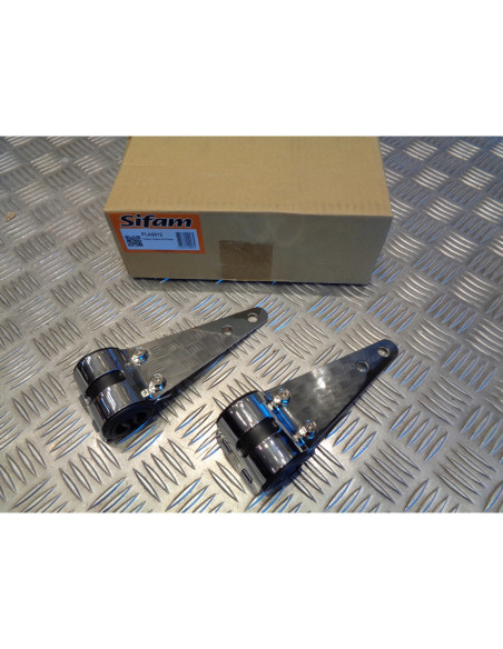 jeu de patte de fixation de phare sur tubes diam 22mm et 33mm de moto