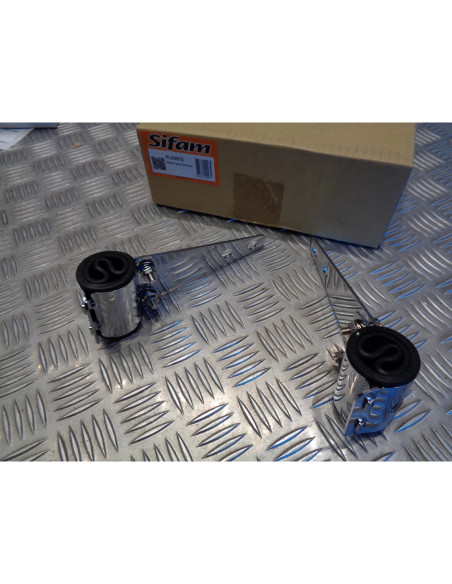 jeu de patte de fixation de phare sur tubes diam 22mm et 33mm de moto