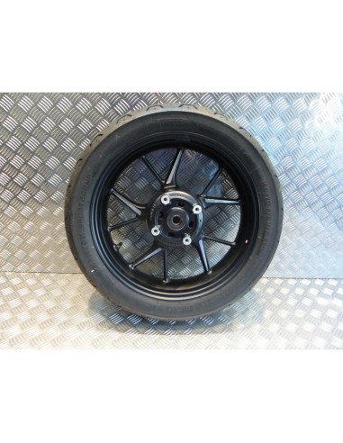 roue jante pneu arriere 150 70 17 x 4,25 moto Triumph 900 street twin 2019