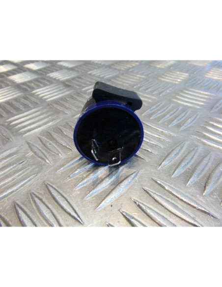 centrale clignotant universel adaptable 6v et 12v 8w 2 broches moto scooter quad