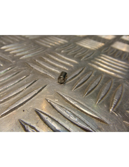 1 serre cable boule pour gaz accelerateur moto scooter diam 5,5 mm lg 6 mm perca