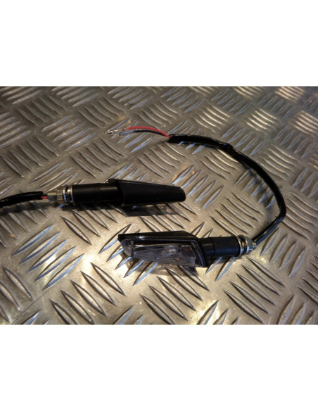 jeu 2 clignotant universel adaptable a led pour tout type moto scooter 2 roues q