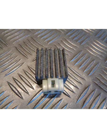 regulateur charge batterie scooter pgo 125 t-rex t rex trex