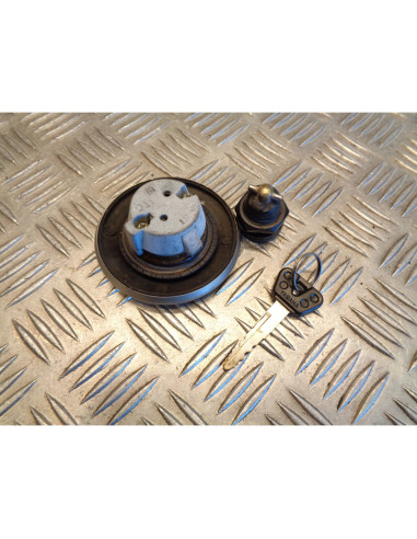 bouchon essence avec serrure moto yamaha 125 ybr lbpre07 apres 2008