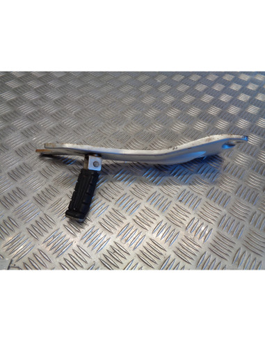 platine repose cale pied arriere droit moto yamaha 125 ybr lbpre07 apres 2008