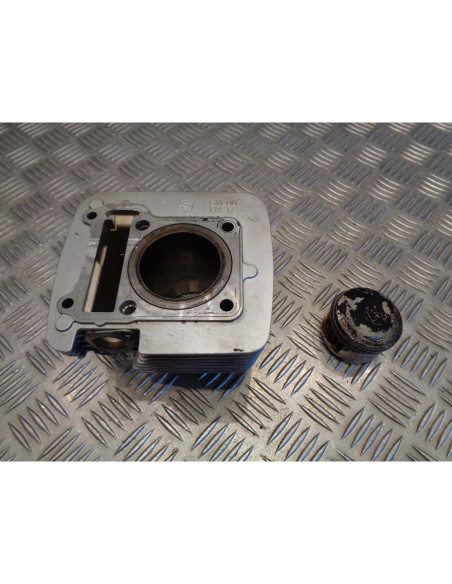 cylindre piston moto yamaha 125 ybr lbpre07 apres 2008