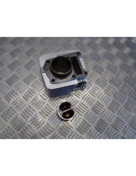 cylindre piston moto yamaha 125 ybr lbpre07 apres 2008