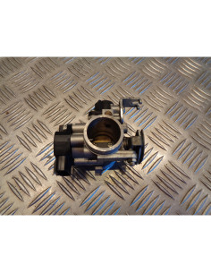 corp boitier papillon gaz capteur injection moto yamaha 125 ybr lbpre07 apres 20