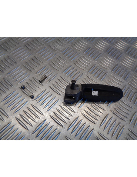 cale repose pied avant droit moto ducati 620 ie monster