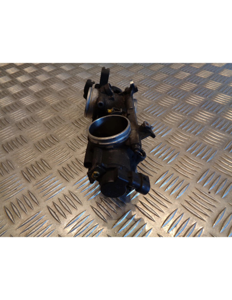 rampe injection boitier corps papillon moto ducati 620 ie monster