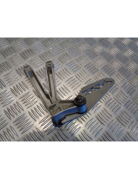 platine repose cale pied arriere droit moto honda cbr 929 rr fireblade sc44
