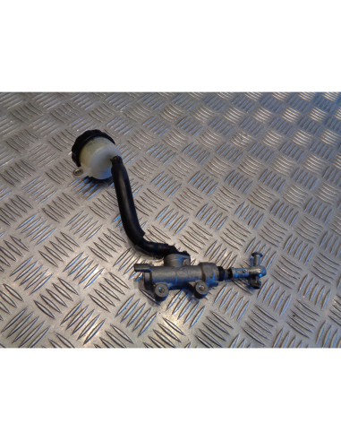 maitre cylindre frein arriere moto honda cbr 929 rr fireblade sc44