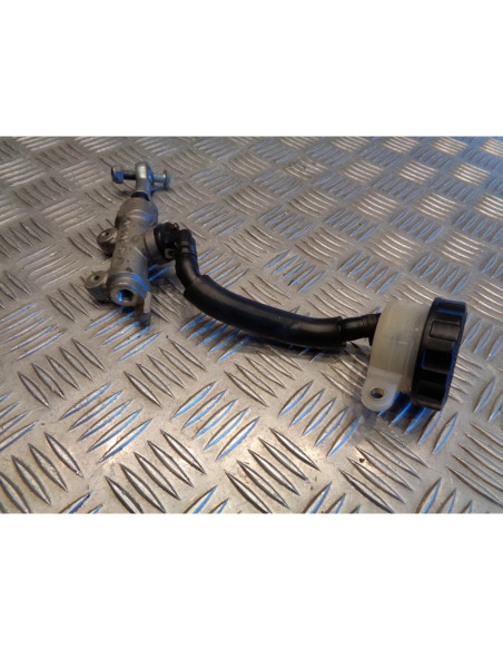 maitre cylindre frein arriere moto honda cbr 929 rr fireblade sc44