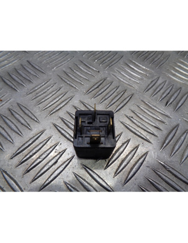 relais electrique 5se-h1951-00 scooter yamaha xc 300 versity h314e av2005