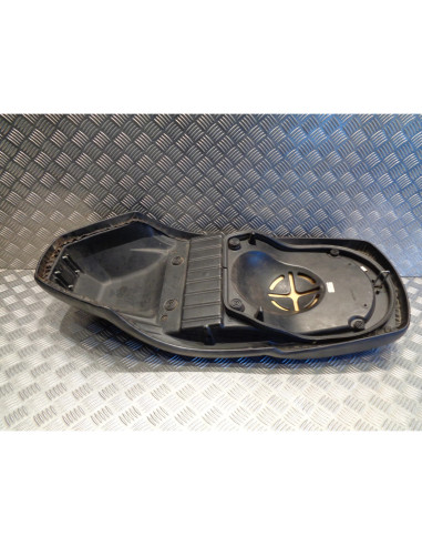 selle a recouvrir scooter yamaha xc 300 versity h314e av2005