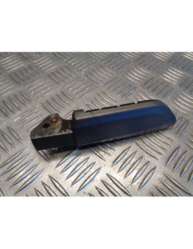 repose cale pied gauche scooter yamaha xc 300 versity h314e av2005