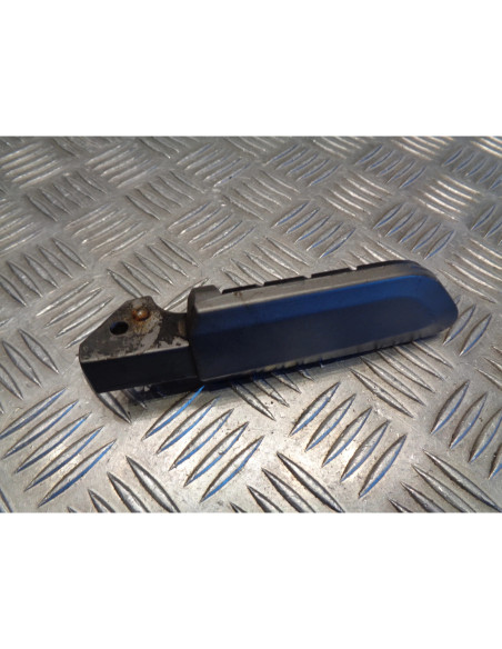 repose cale pied gauche scooter yamaha xc 300 versity h314e av2005