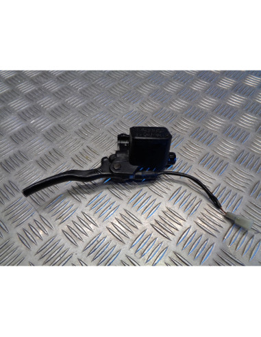 maitre cylindre frein avant scooter yamaha xc 300 versity h314e av2005