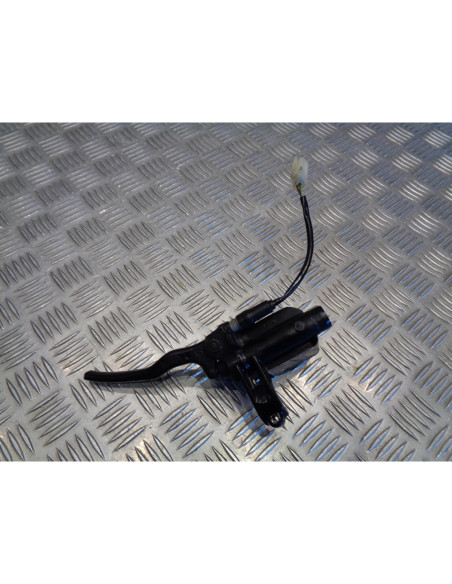 maitre cylindre frein avant scooter yamaha xc 300 versity h314e av2005