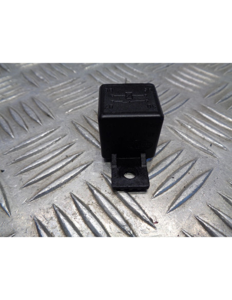 relais electrique moto triumph 900 trophy t336