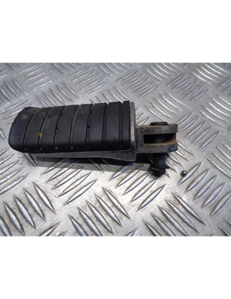 cale repose pied arriere gauche moto triumph 900 trophy t336