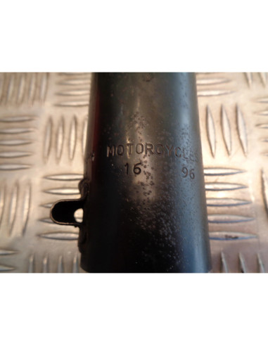 intermediaure gauche pot echappement moto triumph 900 trophy t336