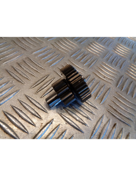 pignon entre roue libre et demarreur moto honda nt 650 v deauville ntv rc47