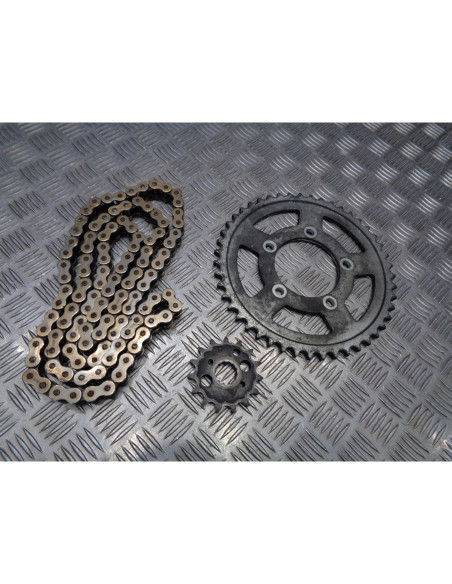 kit chaine pignon 15 x couronne 47 dents moto suzuki gsf 600 bandit js1a8 2000 -