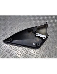 cache lateral gauche sous selle moto suzuki gsf 600 bandit js1a8 2000 - 04 2
