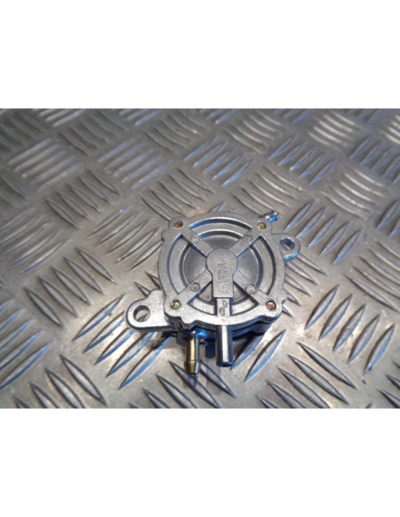 pompe essence depression robinet scooter peugeot 80 50 100 125 sv sym jonway 15