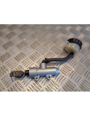 maitre cylindre frein arriere quad hsun hs 700 hs1102mu atv huansong chinois 4x4