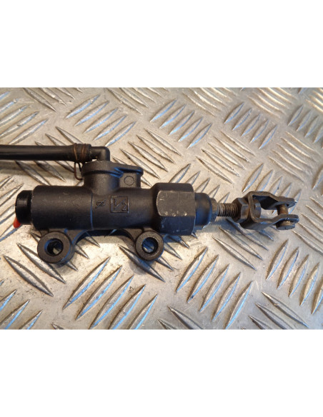 maitre cylindre frein arriere moto aprilia 125 tuareg