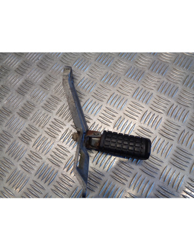 platine repose cale pied arriere droit moto aprilia 125 tuareg