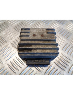 regulateur charge batterie moto aprilia 125 tuareg