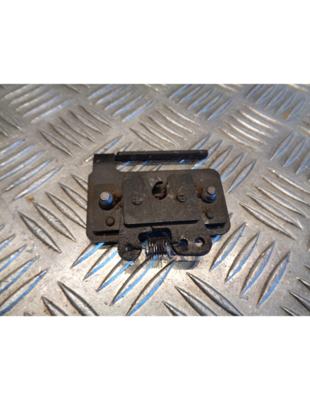 mecanisme ouverture verrouillage selle scooter peugeot 125 satelis j2aaa 2008