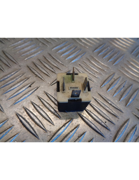 relais demarreur scooter aprilia 50 sonic