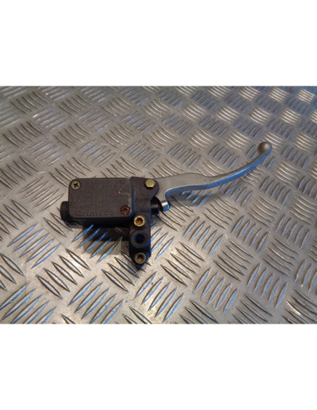 maitre cylindre frein avant scooter aprilia 50 sonic
