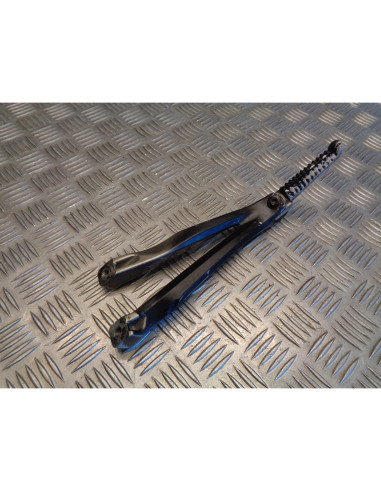 platine repose cale pied arriere gauche moto yamaha yzf 1000 r1 2004 - 06 jyarn1