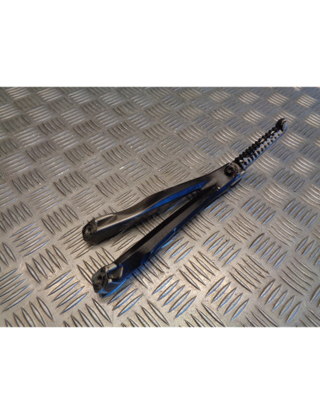 platine repose cale pied arriere gauche moto yamaha yzf 1000 r1 2004 - 06 jyarn1