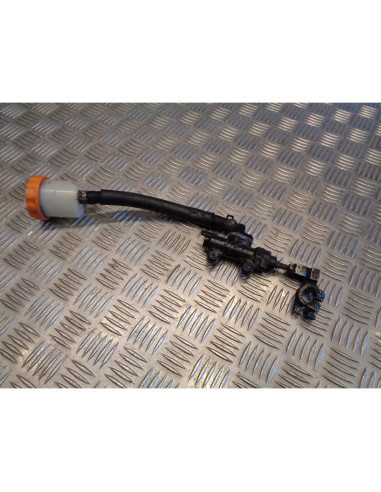 maitre cylindre frein arriere moto honda vf 1000 f sc15