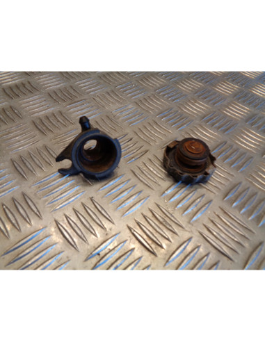 bouchon radiateur eau moto honda vf 1000 f sc15