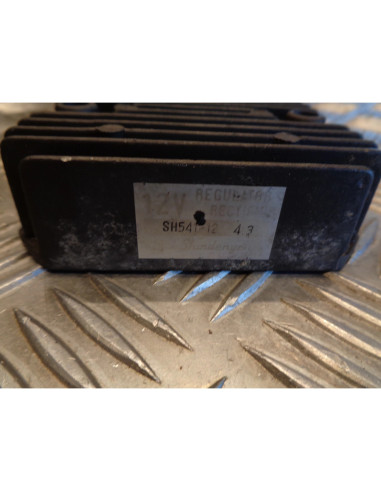 regulateur charge batterie moto honda vf 1000 f sc15