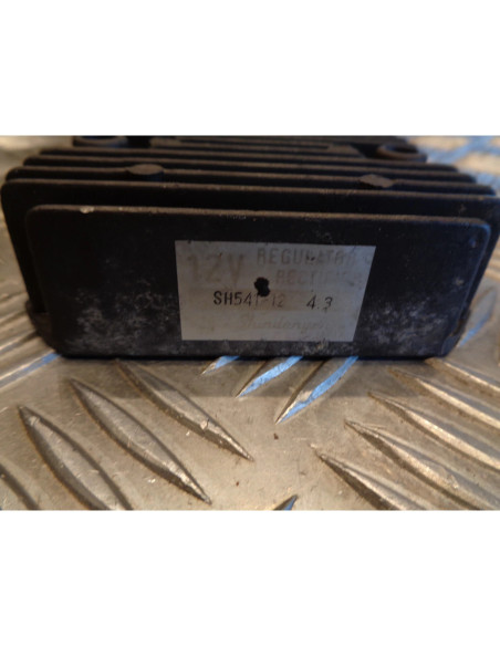 regulateur charge batterie moto honda vf 1000 f sc15