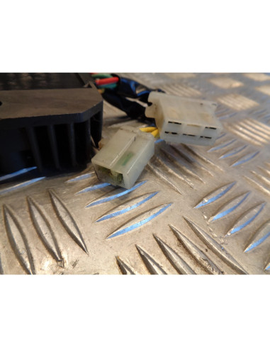 regulateur charge batterie moto honda vf 1000 f sc15