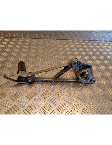 platine repose cale pied gauche moto honda vf 1000 f sc15