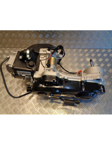 moteur complet scooter chinois 50 gy6 4 temps 139 qmb 12 pouces arbre transmissi